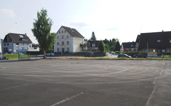 Parkplatz direkt vorm Gebäude